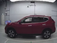 Nissan X-TRAIL лот № 30605 оценка 4  с аукциона в Японии 3