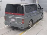 Nissan ELGRAND лот № 30665 оценка 3.5  с аукциона в Японии 1