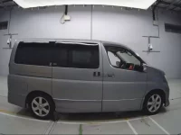 Nissan ELGRAND лот № 30665 оценка 3.5  с аукциона в Японии 2