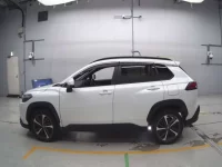 Toyota COROLLA CROSS лот № 30668 оценка 4  с аукциона в Японии 3