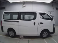 Nissan CARAVAN VAN лот № 40137 оценка 4  с аукциона в Японии 2