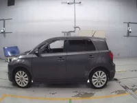 Toyota IST лот № 30682 оценка 3.5  с аукциона в Японии 3