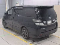 Toyota VELLFIRE лот № 30684 оценка 3  с аукциона в Японии 4