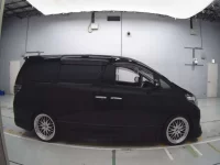 Toyota ALPHARD лот № 30687 оценка 4  с аукциона в Японии 2