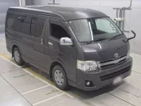 Toyota HIACE VAN лот № 40154 оценка 3.5  с аукциона в Японии 4