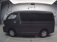 Toyota HIACE VAN лот № 40154 оценка 3.5  с аукциона в Японии 3