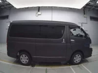 Toyota HIACE VAN лот № 40154 оценка 3.5  с аукциона в Японии 2