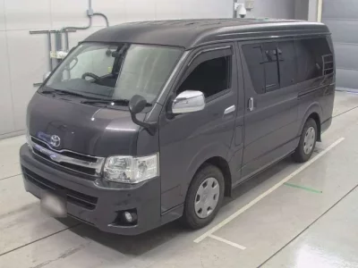 Toyota HIACE VAN  с аукциона в Японии