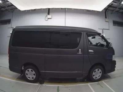 Toyota HIACE VAN  с аукциона в Японии