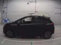 Nissan NOTE лот № 30697 оценка 4  с аукциона в Японии 3