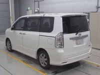 Toyota VOXY лот № 30704 оценка RA  с аукциона в Японии 5