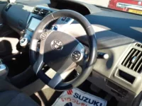 Toyota PRIUS ALPHA лот № 30713 оценка RA  с аукциона в Японии 6