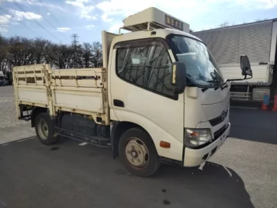 Hino DUTRO  с аукциона в Японии