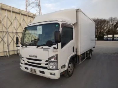 Isuzu ELF  с аукциона в Японии