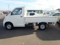 Toyota TOWN ACE TRUCK лот № 1047 оценка 3.5  с аукциона в Японии 2
