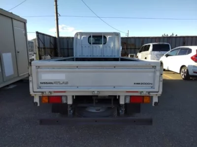 Nissan ATLAS  с аукциона в Японии