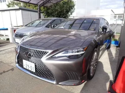 Lexus LS