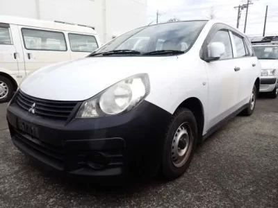 Mitsubishi LANCER VAN  с аукциона в Японии