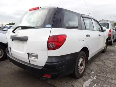 Mitsubishi LANCER VAN  с аукциона в Японии