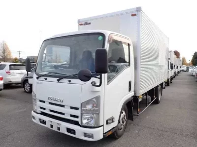 Isuzu ELF