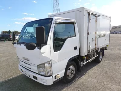 Isuzu ELF  с аукциона в Японии