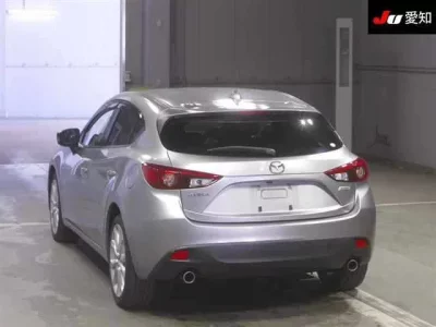 Mazda AXELA  с аукциона в Японии