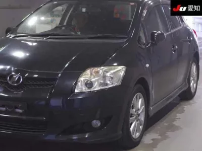 Toyota AURIS  с аукциона в Японии