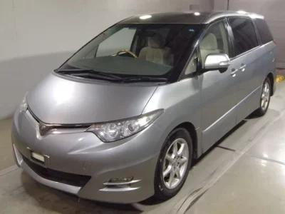 Toyota ESTIMA  с аукциона в Японии
