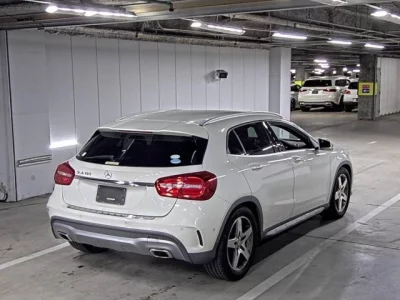 Mercedes-Benz GLA CLASS