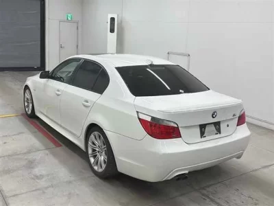 BMW 5-Series  с аукциона в Японии