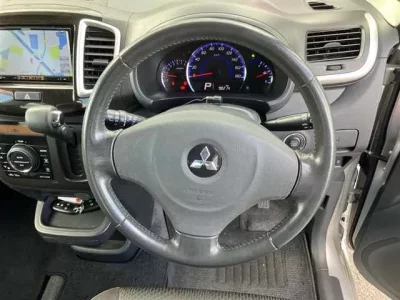 Mitsubishi DELICA D2