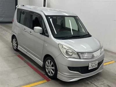 Mitsubishi DELICA D2