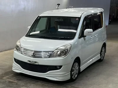 Mitsubishi DELICA D2