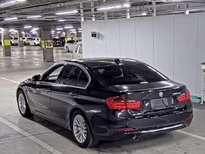 BMW 3-Series  с аукциона в Японии