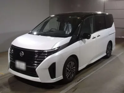 Nissan SERENA  с аукциона в Японии