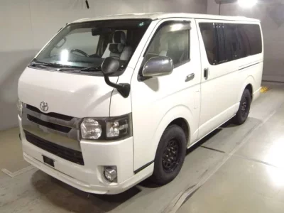 Toyota HIACE VAN  с аукциона в Японии