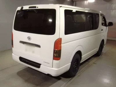 Toyota HIACE VAN  с аукциона в Японии