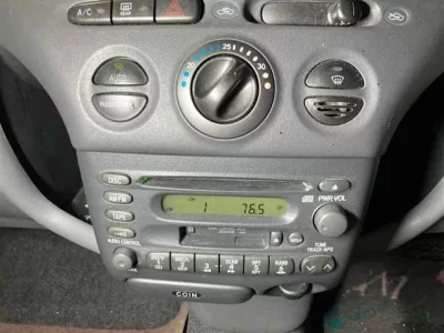 Toyota VITZ  с аукциона в Японии