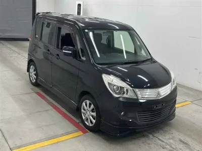 Mitsubishi DELICA D2  с аукциона в Японии