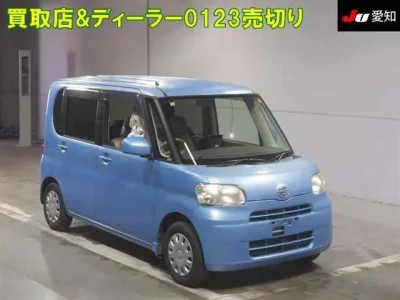 Daihatsu TANTO  с аукциона в Японии