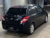 Nissan TIIDA лот № 1073 оценка 3.5  с аукциона в Японии 4