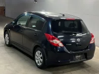 Nissan TIIDA лот № 1073 оценка 3.5  с аукциона в Японии 1