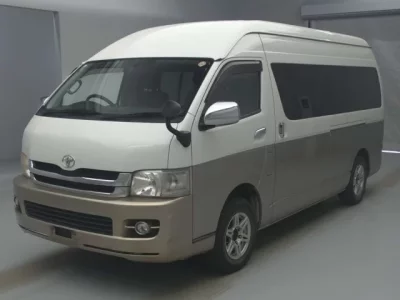 Toyota HIACE  с аукциона в Японии