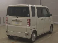 Toyota PIXIS MEGA лот № 83001 оценка 4  с аукциона в Японии 1