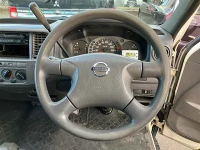 Nissan CARAVAN VAN  с аукциона в Японии