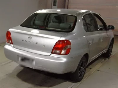Toyota PLATZ  с аукциона в Японии