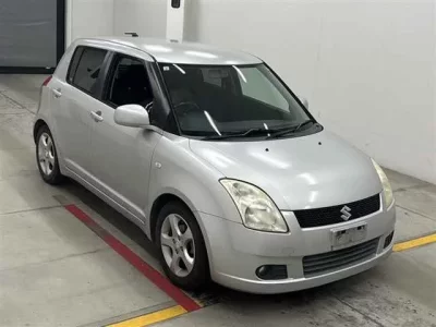 Suzuki SWIFT  с аукциона в Японии
