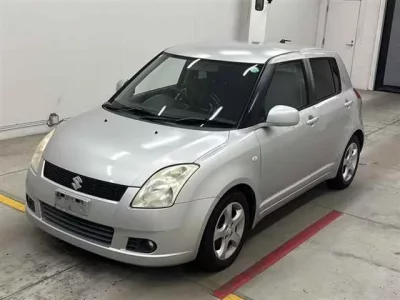 Suzuki SWIFT  с аукциона в Японии
