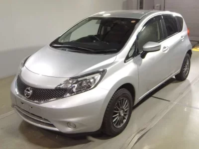 Nissan NOTE  с аукциона в Японии