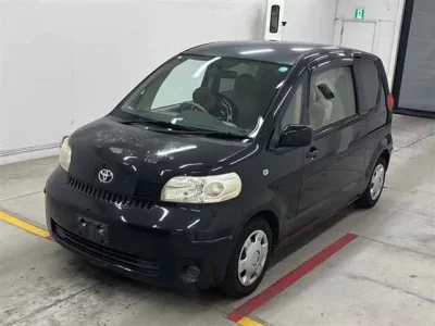 Toyota PORTE  с аукциона в Японии
